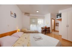 Haus  Marta Apartment 3 – studioA2+1 foto 1