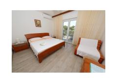 Appartements Ribičić Brela Zimmer 5 – Soba 3 foto 1