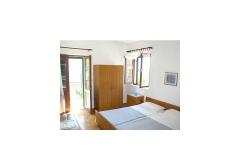 Ferienwohnungen TUDOR HOUSE Apartment 1 – Bougainvil foto 3