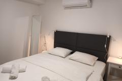 Beachfront Holiday Haus Ivana with Apartment 1 – House foto 5