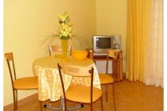Appartements Deak Komarna Apartment 6 – žuti foto 2