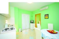 Ferienwohnungen Makarska Apartment 3 – Green foto 1