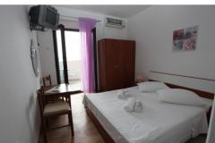 Zimmers Bili Galeb BED? Zimmer 4 – PURPLE 1 foto 3