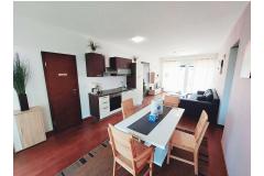 Queen Beach Resort Ferienwohnungen Apartment 1 – Apartman 1 foto 2
