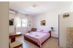 Ferienwohnungen Stanić  Apartment 2 – Olive tree foto 1
