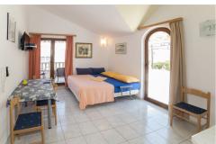 Dizma Wellness Appartements Apartment 2 – Yellow foto 1