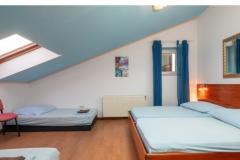 Family Zimmers &amp; Ferienwohnungen Omis Apartment 1 – 2 FLOOR foto 4