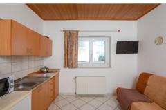 Family Zimmers &amp; Ferienwohnungen Omis Apartment 2 – 107 / 204 foto 4