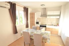 Home or Apts Miočić without owner Apartment 1 – Ap. 2+2 foto 2