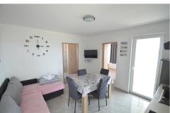 Home or Apts Miočić without owner Apartment 2 – Ap. 4+2 foto 3