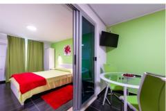 Villa Ratac Beach Ferienwohnungen Zimmer 6 – Family rm. foto 3