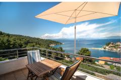 Sunny Ferienwohnungen Solta Apartment 2 – yellow foto 2