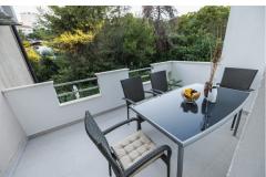Bruno's Poolside Retreat Apartment 2 – A2 foto 3