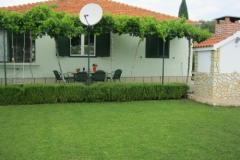 Haus Petar &amp; Appartement for 2 perso Apartment 2 – House foto 4