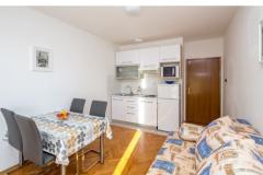 Villa Fani - Ferienwohnungen Trogir Apartment 3 – Ap. 9 foto 3