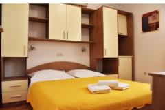 Appartements Stone  Tučepi  Apartment 4 – A2+3 -103 foto 1