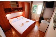 Ferienwohnungen Love Tučepi Zimmer 1 – SOBA JEDAN foto 1