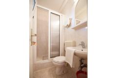 Čobrnić Zimmers i Appartements Apartment 7 – A3 Zapad foto 3