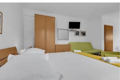 City Ferienwohnungen Tučepi Apartment 2 – City A2 foto 5