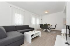 Crowonder Luxury Vir Apartment 4 – A3 foto 1
