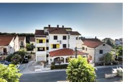 Zimmers &amp; Ferienwohnungen DIANA  Apartment 2 – Apartman 4 foto 3