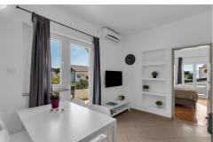 Ferienwohnungen Barbaric Apartment 1 – 102 foto 2