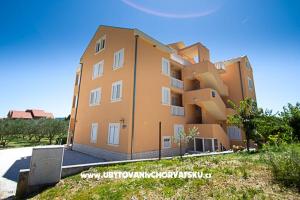 Ferienwohnungen Haus Valentin – Kastela