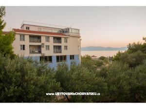 Aparthotel Pecić Gradac