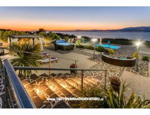 Luxury Villa MIS