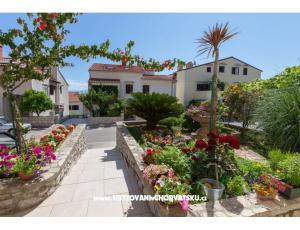 Ferienwohnungen Avvi