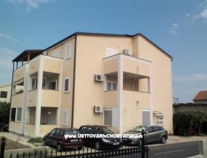 Apartment Betina
