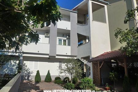 Ferienwohnungen DIVNA Baska Voda Kroatien