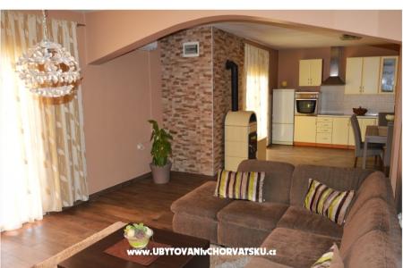 Aparatmani Adrian foto 3