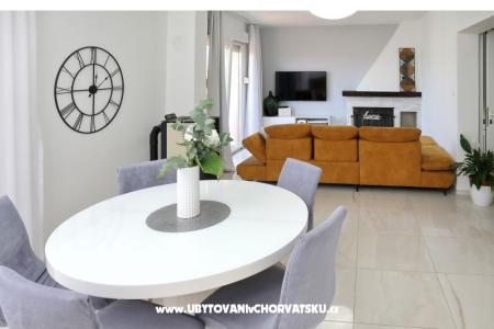 Bella's Home – Bibinje Kroatien