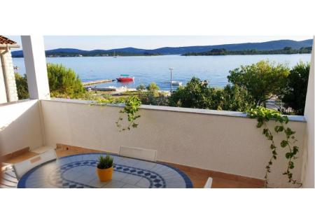 Apartment Mare - prvi red uz more Biograd Kroatien