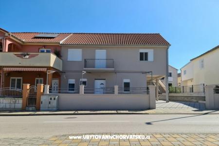 Appartements Ćelić Biograd Kroatien
