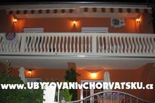 Appartements Josipa – Biograd Kroatien