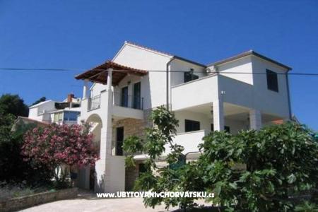 Appartements Karampija Insel Brac Kroatien