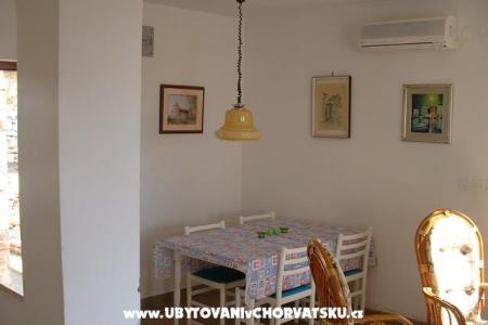 Ferienwohnungen Dvornik - Sutivan foto 4