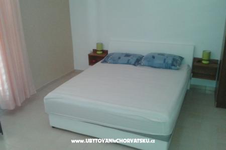 Ferienwohnungen Maina foto 3