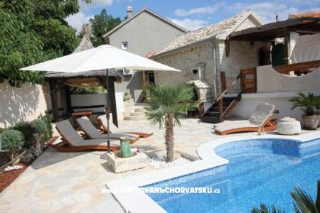 Stone Brela- swimming pool, grill foto 3