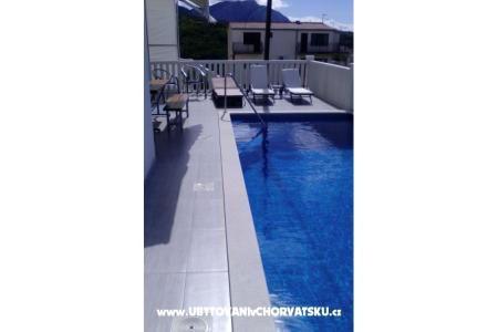 Ferienwohnungen with sea view Cihorich foto 3