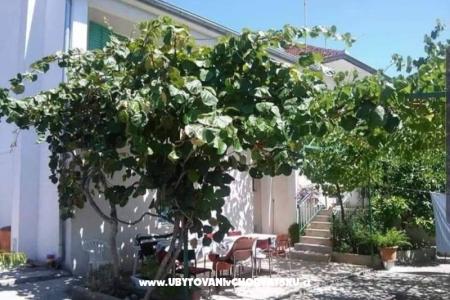 Apartment Marina Sv. Filip i Jakov Kroatien