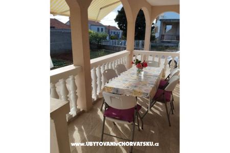 Appartements Anka  Sv. Filip i Jakov Kroatien