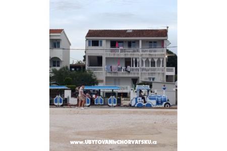 Appartements Boro Sv. Filip i Jakov Kroatien