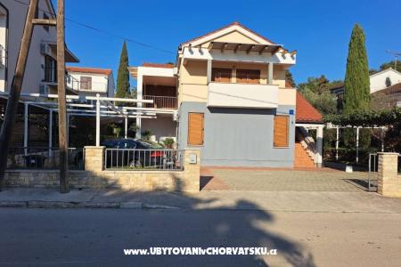 Appartements Be-Bu-Mar Sv. Filip i Jakov Kroatien
