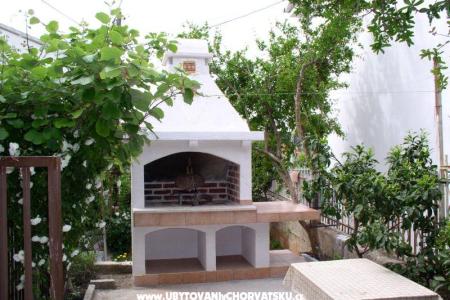 Ferienwohnungen TUDOR HOUSE foto 3