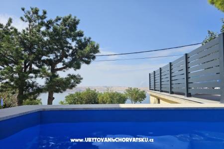 Beachfront Holiday Haus Ivana with Karlobag Kroatien