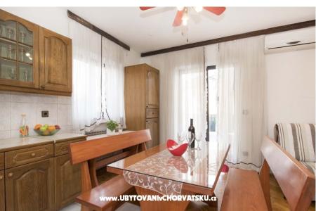 Apartment Kurbaša Kastela Kroatien
