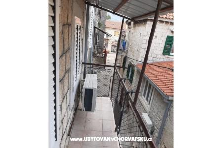 Holiday Home Sara- Kastel Stafilic foto 4